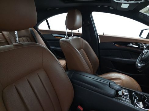 Used 2017 Mercedes-Benz CLS 550 4MATIC image 11