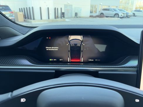 Used 2022 Tesla Model S Plaid image 27