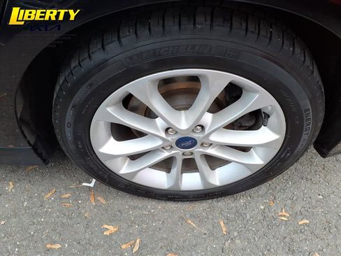 Used 2019 Ford Fusion Energi Titanium image 6