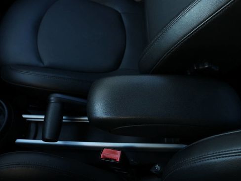 Used 2013 MINI Cooper Paceman S image 37