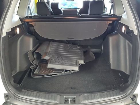 Used 2021 Honda CR-V EX image 9