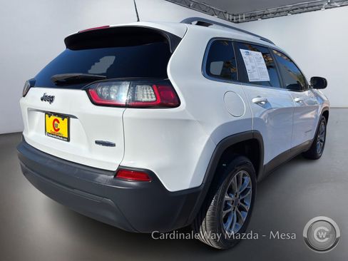 Used 2019 Jeep Cherokee Latitude Plus image 4