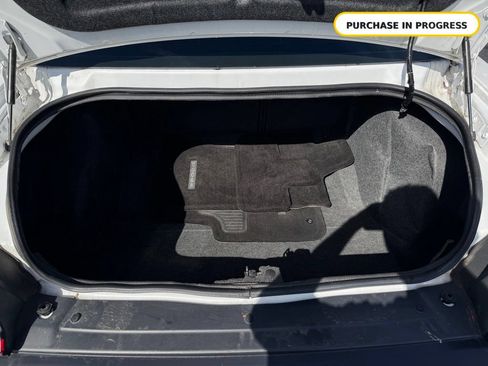 Used 2015 Dodge Challenger SXT RWD image 27
