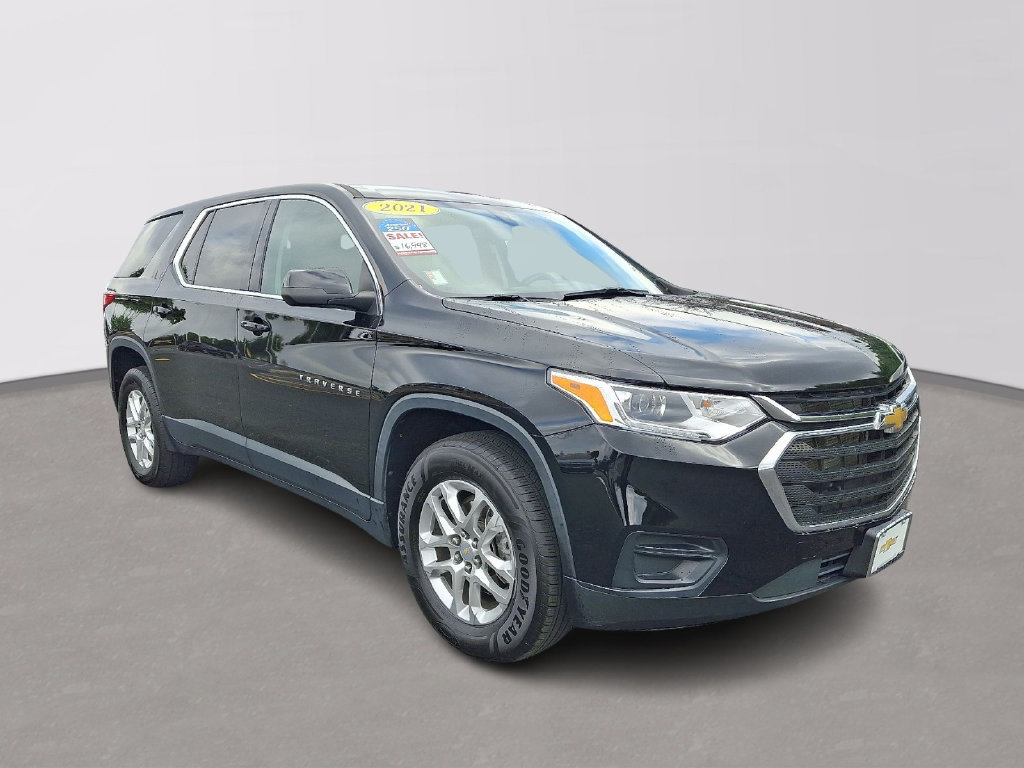 Used 2021 Chevrolet Traverse LS FWD image 3