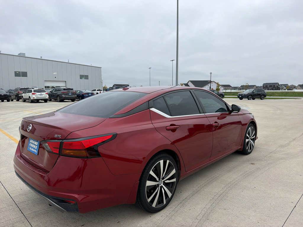 Used 2019 Nissan Altima 2.5 SR FWD image 5