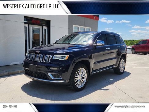 Used 2018 Jeep Grand Cherokee Summit AWD/4WD image 1