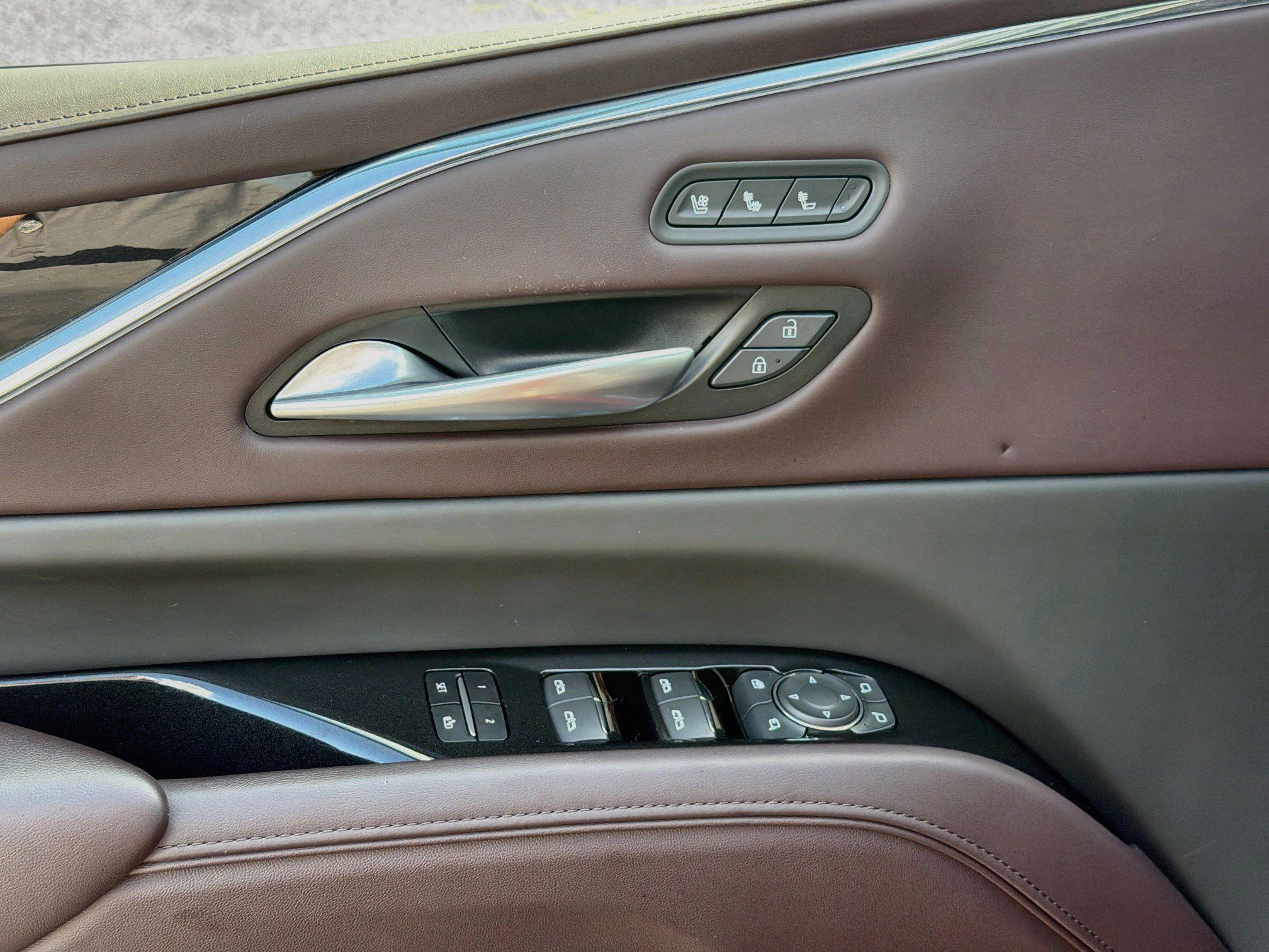 Certified 2024 Cadillac Escalade Sport Platinum AWD/4WD image 17