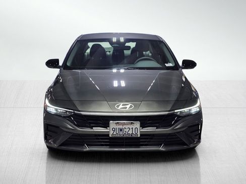Certified 2025 Hyundai Elantra Sport FWD image 2