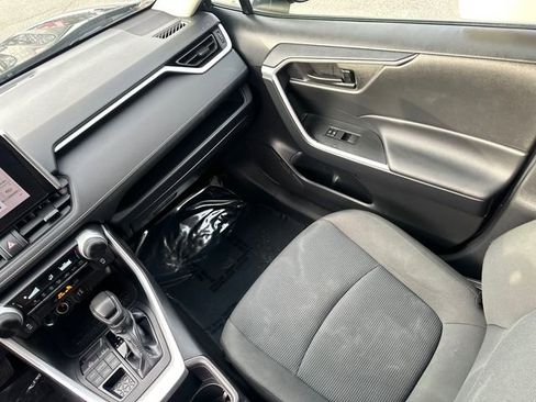 Certified 2024 Toyota RAV4 LE image 24
