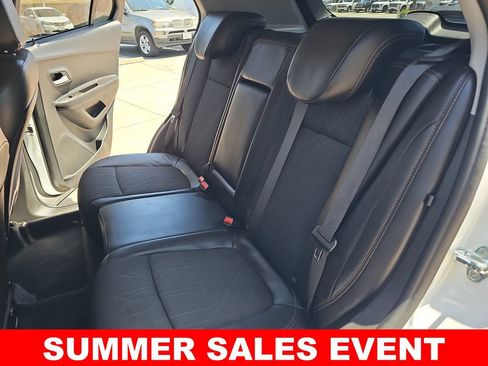 Used 2022 Chevrolet Trax LT w/ Driver Confidence Package AWD/4WD image 13