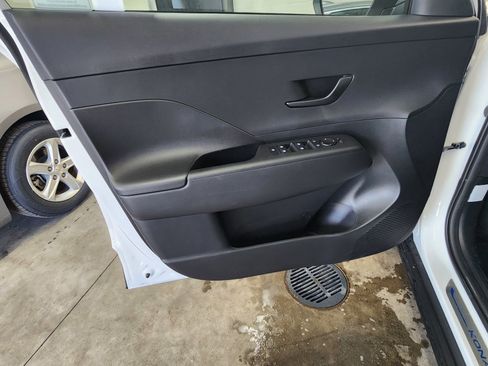 New 2026 Hyundai Kona SE image 20