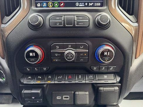 Used 2021 Chevrolet Silverado 1500 High Country image 21