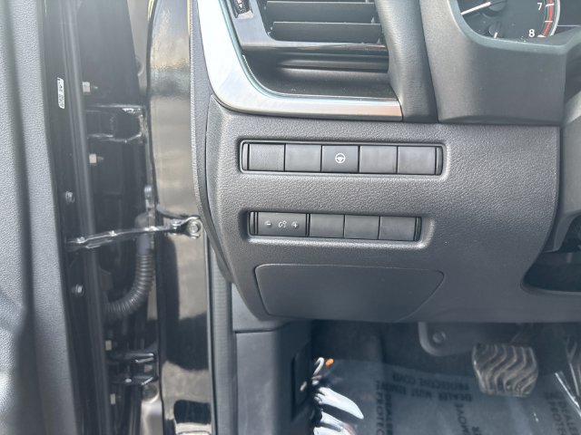 Used 2022 Nissan Rogue SV AWD/4WD image 29