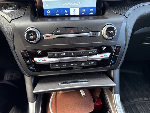 Used 2020 Ford Explorer ST w/ ST Street Pack image 11