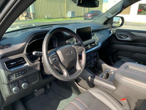 Used 2023 Chevrolet Tahoe RST w/ Luxury Package AWD/4WD image 8