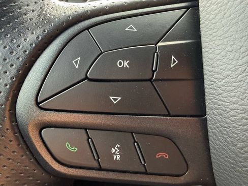 Used 2025 Dodge Durango GT AWD/4WD image 23