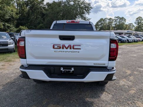 Used 2024 GMC Canyon Elevation RWD image 5
