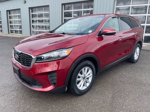 Used 2020 Kia Sorento LX image 3