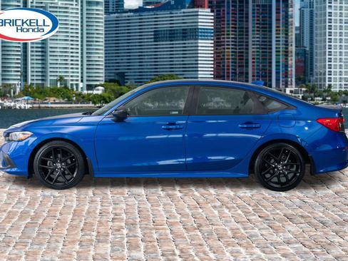 Used 2024 Honda Civic Sport image 4
