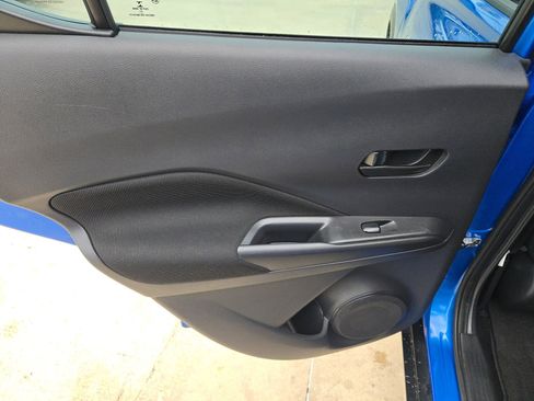 Used 2022 Nissan Kicks S FWD image 14