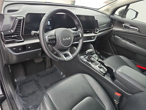 Used 2024 Kia Sportage EX image 15