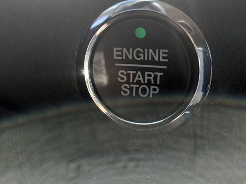 Used 2022 Ford Edge SE w/ Black Appearance Package image 29