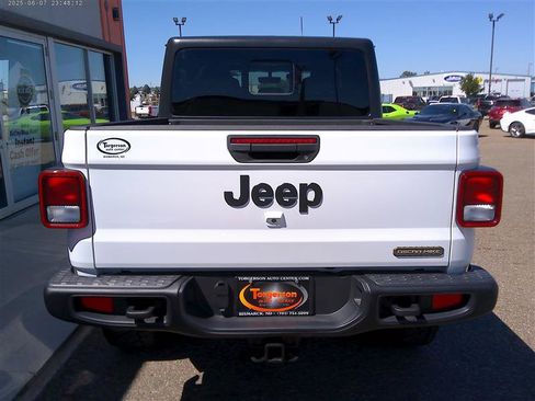 Used 2023 Jeep Gladiator Sport AWD/4WD image 20