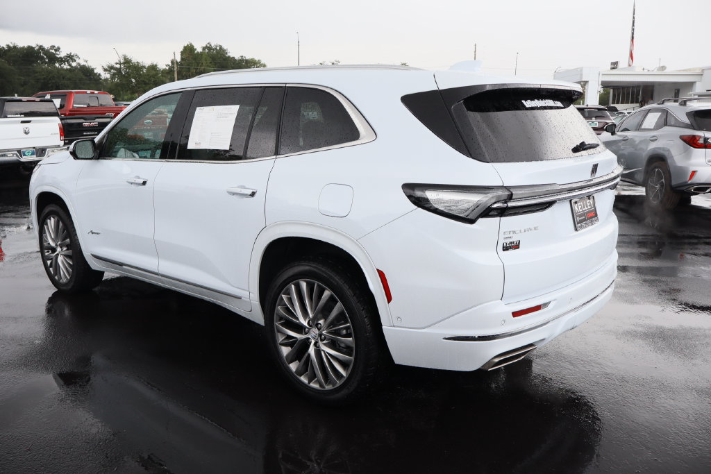 Certified 2026 Buick Enclave Avenir w/ Super Cruise Package AWD/4WD image 7