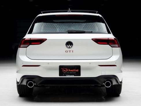 Used 2025 Volkswagen GTI SE image 27