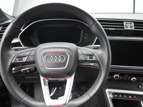 Used 2025 Audi Q3 2.0T Premium AWD/4WD image 19