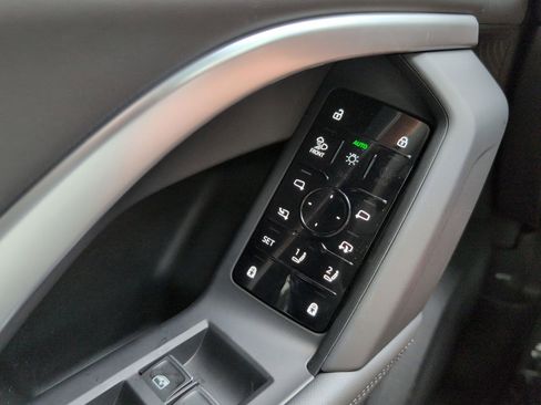 New 2025 Audi Q5 Premium Plus image 14