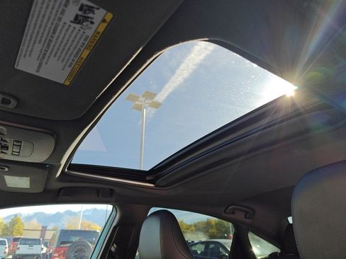 Used 2020 Toyota Avalon XLE image 24