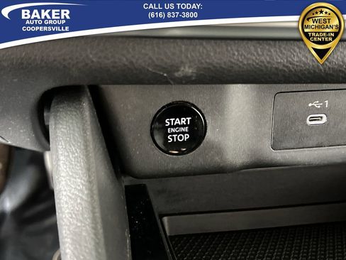 Used 2024 Nissan Rogue SV image 17