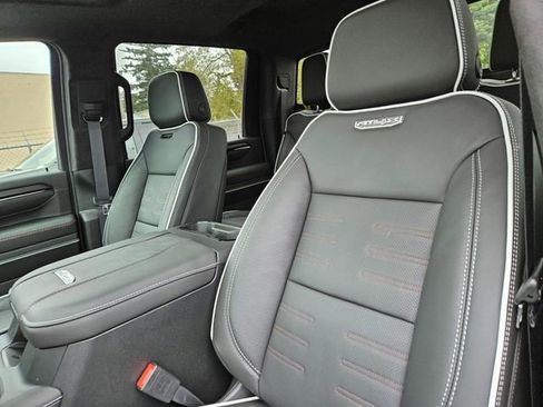 New 2026 GMC Sierra 2500 AT4X w/ LPO, Black Badging Package AWD/4WD image 18
