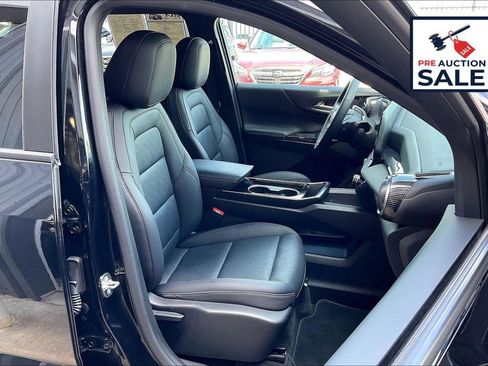 Used 2025 Chevrolet Equinox LT w/ Convenience Package II AWD/4WD image 7