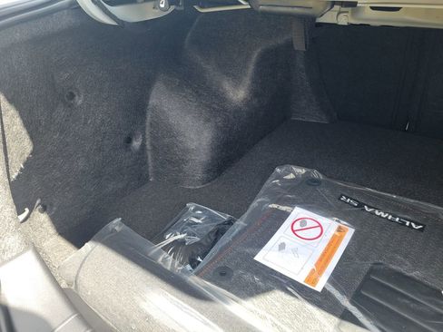 New 2025 Nissan Altima 2.5 SR w/ SR Premium Package image 38