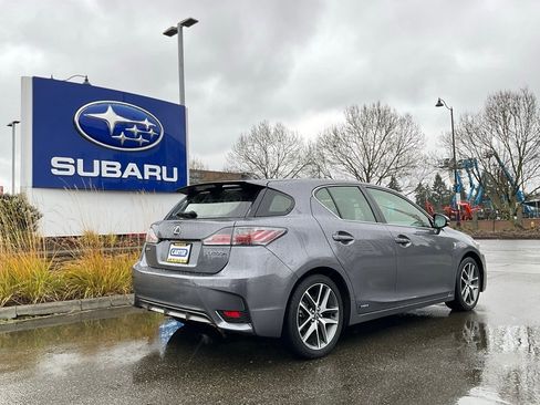 Used 2015 Lexus CT 200h image 8