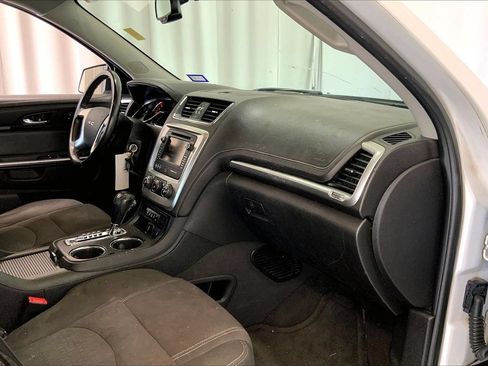 Used 2016 GMC Acadia SLE FWD image 28