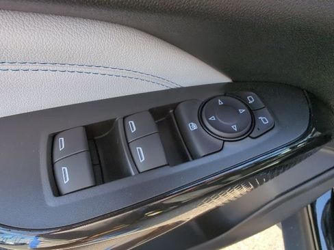 New 2026 Chevrolet Trax LT w/ LT Convenience Package FWD image 13