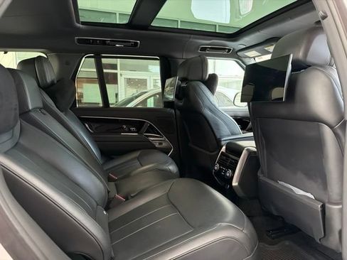 Used 2023 Land Rover Range Rover Autobiography AWD/4WD image 12