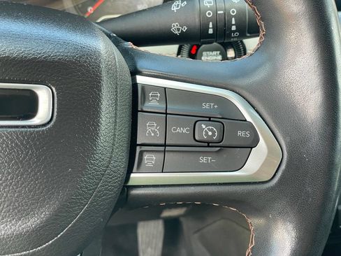 Used 2022 Jeep Compass Limited w/ Sun and Sound Group AWD/4WD image 18