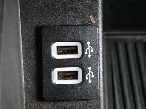 Used 2018 Ford F150 XLT w/ Equipment Group 302A Luxury image 21