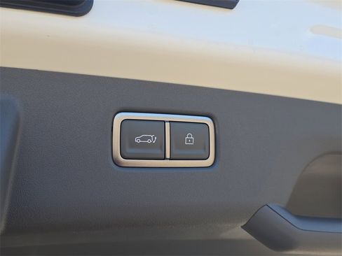 New 2026 Kia EV9 Wind image 13