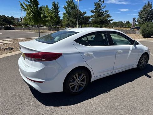Used 2018 Hyundai Elantra SEL FWD image 5