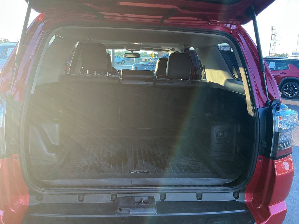 Used 2018 Toyota 4Runner SR5 Premium RWD image 13