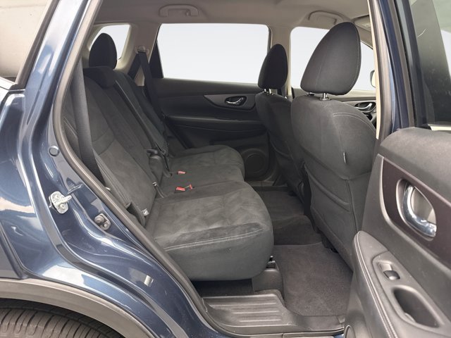 Used 2016 Nissan Rogue SV w/ SV Premium Package FWD image 18