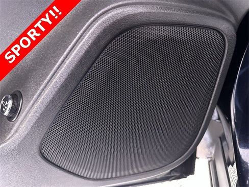 Used 2020 Chevrolet Blazer LT image 25