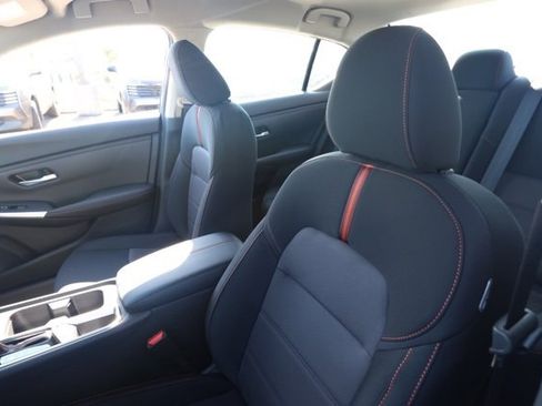 New 2025 Nissan Sentra 2.0 SR image 15