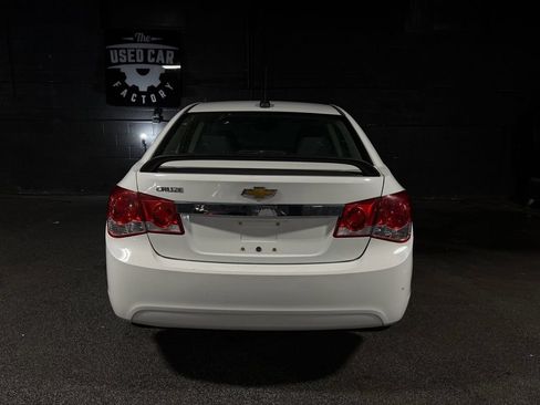 Used 2016 Chevrolet Cruze L FWD image 6