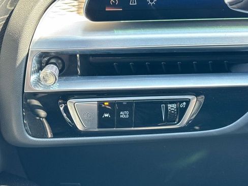 Certified 2024 Cadillac Lyriq Luxury AWD/4WD image 14